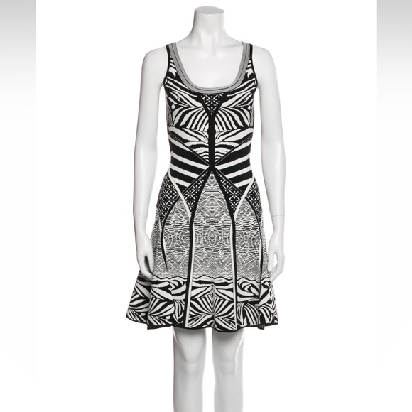 Gorgeous Diane von Furstenberg A-Line Dress - Picture 1 of 4